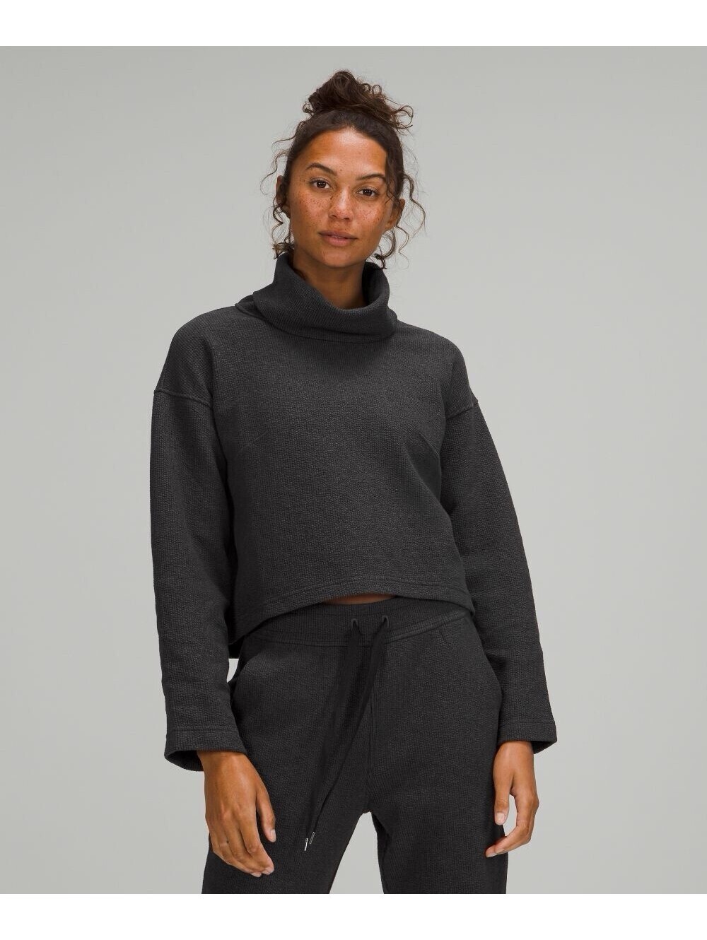 Lululemon Ribbed Funnel Neck Pullover Heathered Black M/L Athleisure Athletic